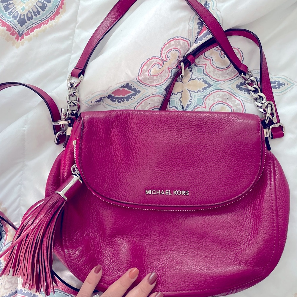 MK Bedford Tassel Convertible Shoulder/Crossbody in Fuchsia